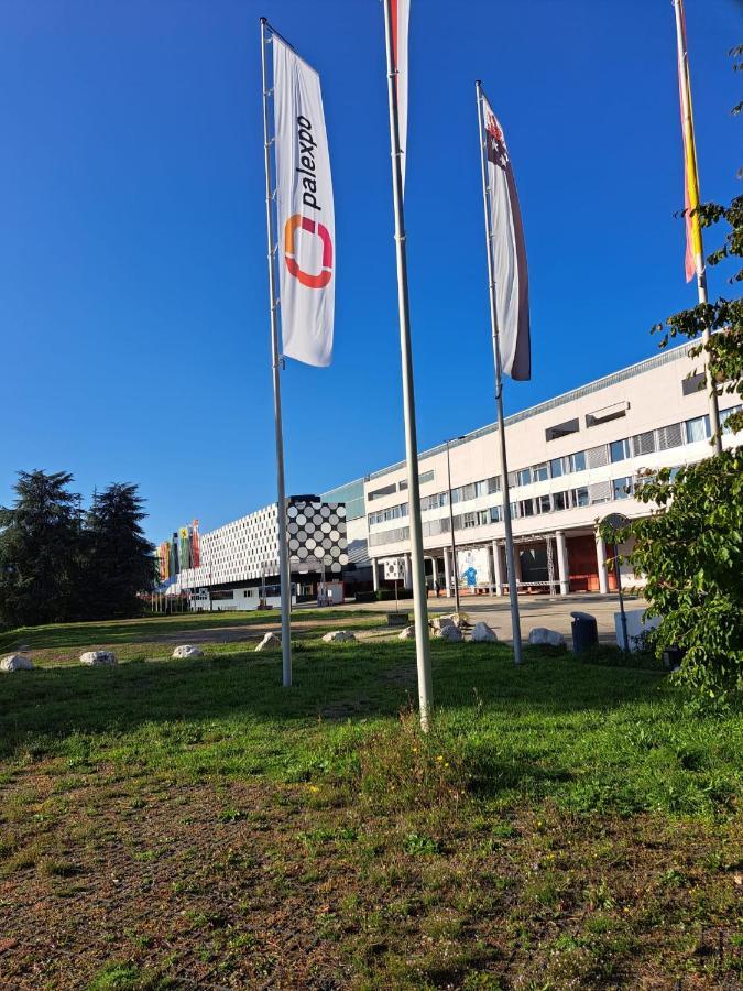 Ferienwohnung Chambre Chez Habitant Pres Aeroport - Palexpo - Onu De Geneve Exterior foto